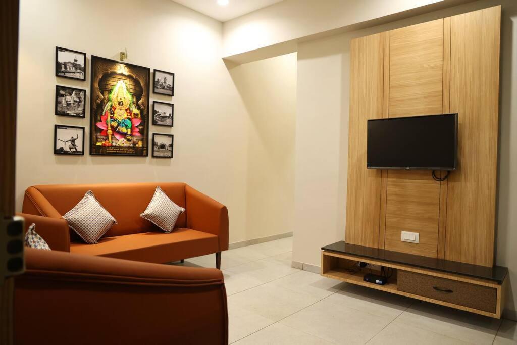 'Sumadhu Homes 301 ' Kolhapur Exterior foto
